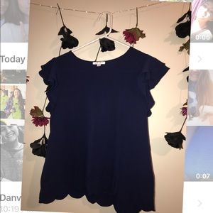 • Short sleeve blue ruffle top •